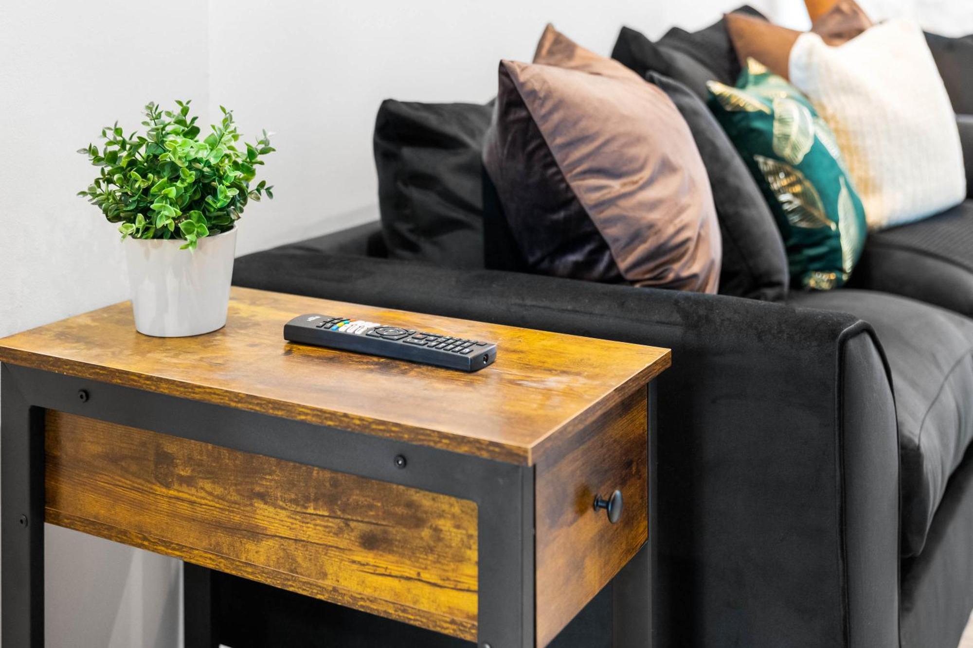 Stylish Apartment - Free Wifi & Netflix - On Street Parking - Double Bed - 49Ag Rowley Regis ภายนอก รูปภาพ